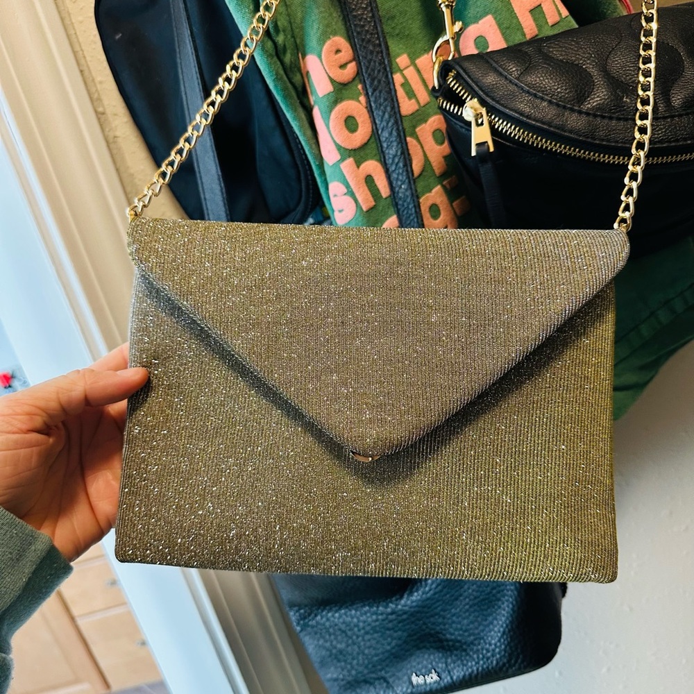Elegant Gold Chain Clutch